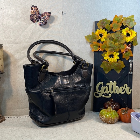 Vintage Tignanello Shoulder Bag - Picture 1 of 9